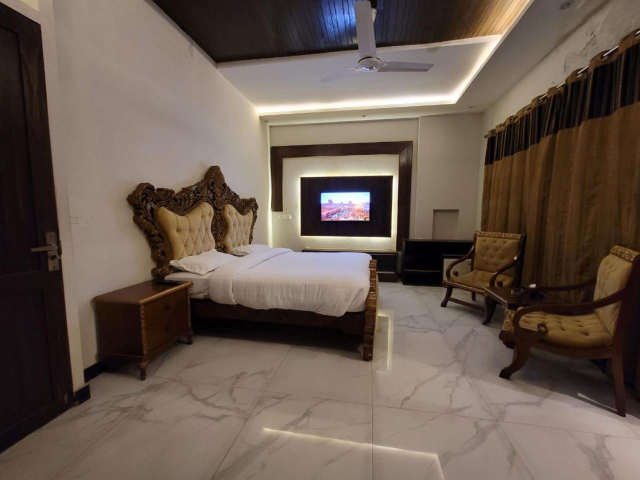 Palm Tree Hotel Lahore Exterior foto
